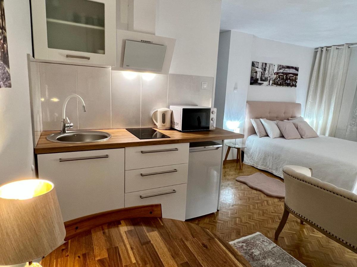 Louis & Elza Old Town Romantic Apartments Breslavia Exterior foto