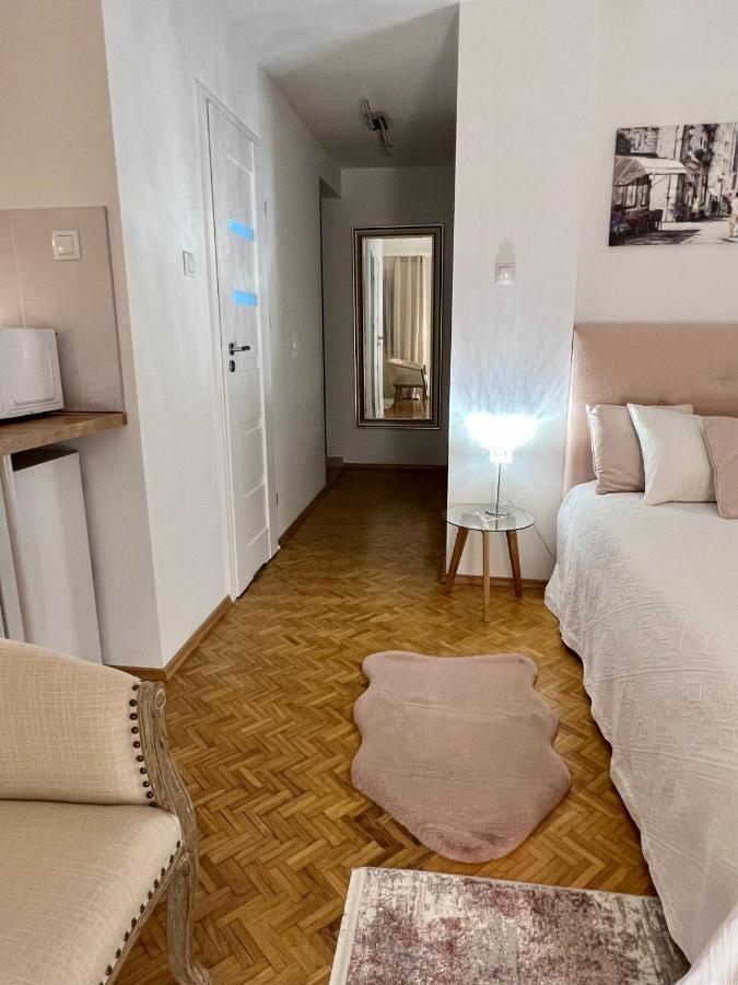 Louis & Elza Old Town Romantic Apartments Breslavia Exterior foto