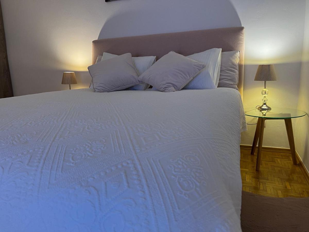Louis & Elza Old Town Romantic Apartments Breslavia Exterior foto